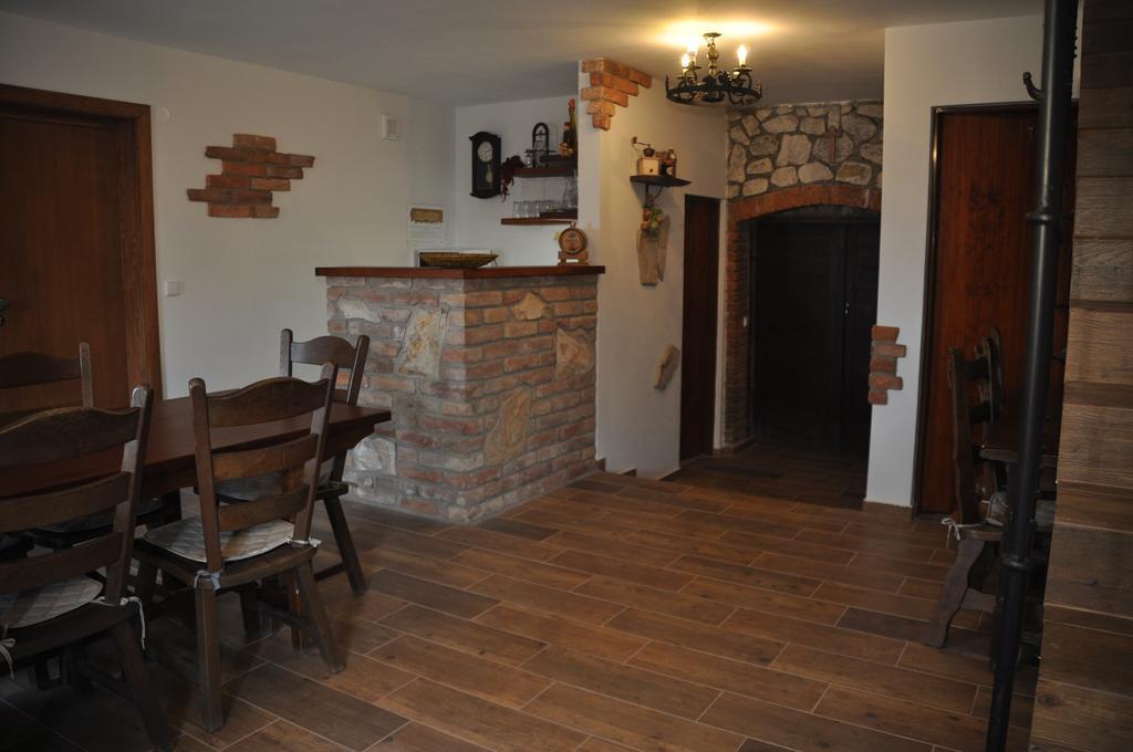 U Jecminka Villa Hlohovec Buitenkant foto